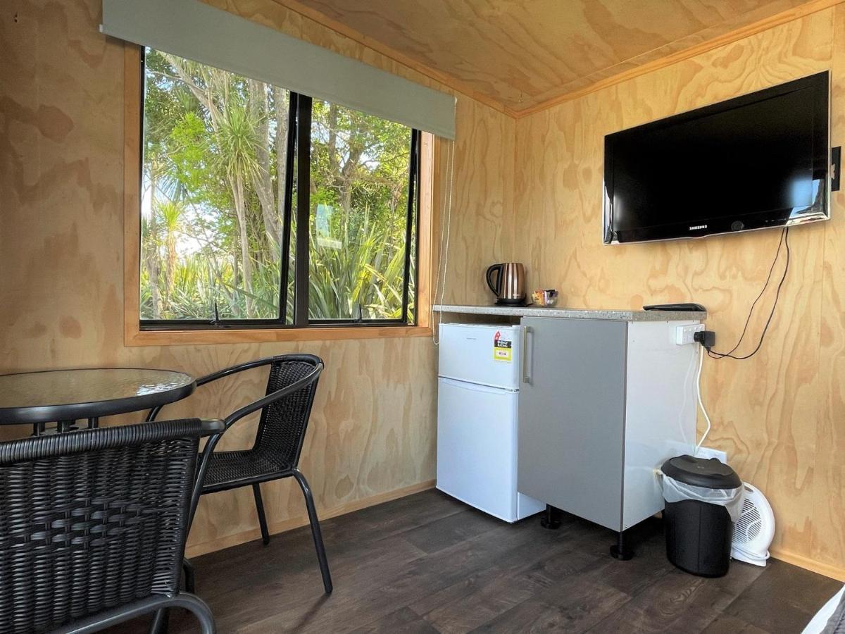 Athenree Hot Springs & Holiday Park Waihi Ngoại thất bức ảnh